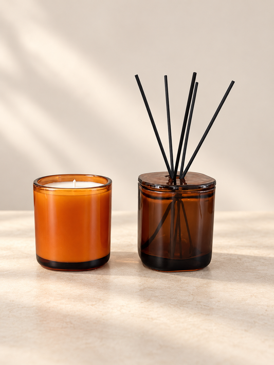 Coffret Maçã & Canela com vela em vidro âmbar e difusor de varetas