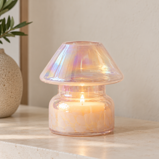 Vela candeeiro em vidro rosa iridescente com tampa em forma de abajur